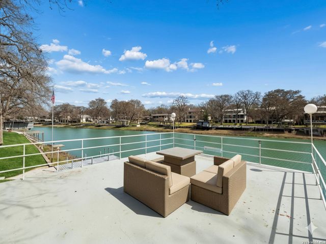 2319 Terminal Loop, Mcqueeney, TX 78123