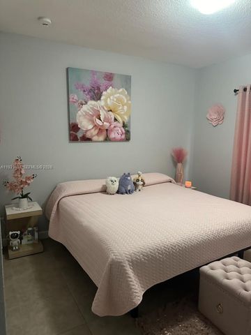 11382 SW 242nd St, Homestead, FL 33032