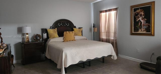 11382 SW 242nd St, Homestead, FL 33032