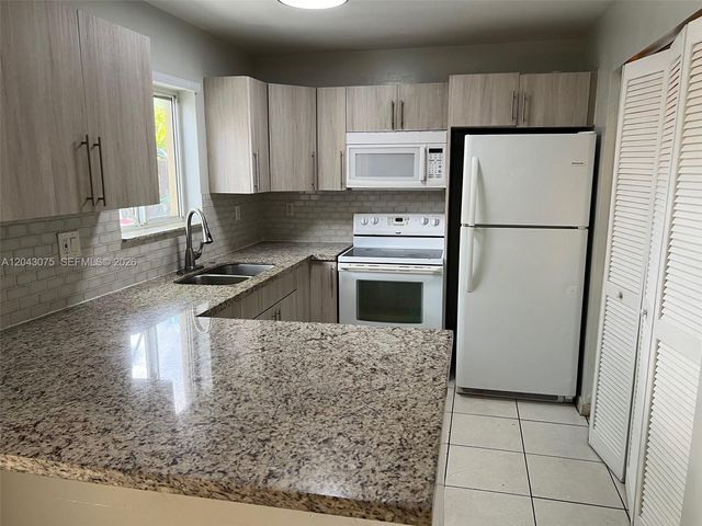 6975 NW 173rd Dr 2007, Hialeah, FL 33015