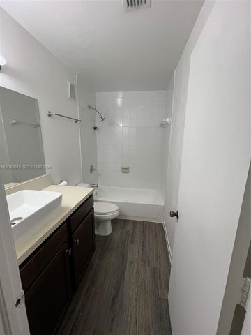 6975 NW 173rd Dr 2007, Hialeah, FL 33015