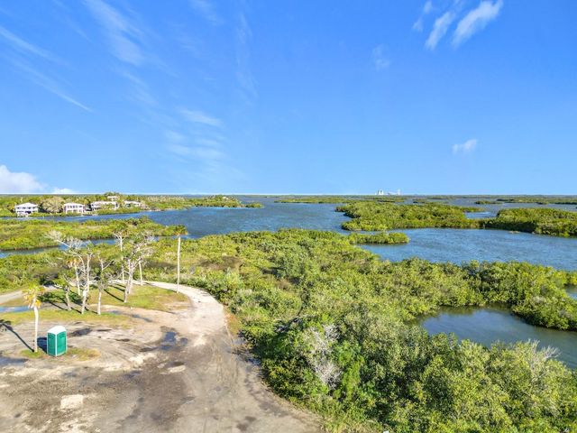 14101 W ST MARTINS ROAD, Crystal River, FL 34429
