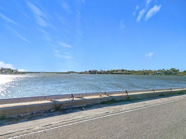 14101 W ST MARTINS ROAD, Crystal River, FL 34429