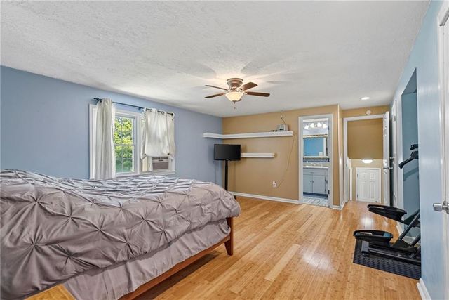 1600 SW 24th Street, Blue Springs, MO 64015