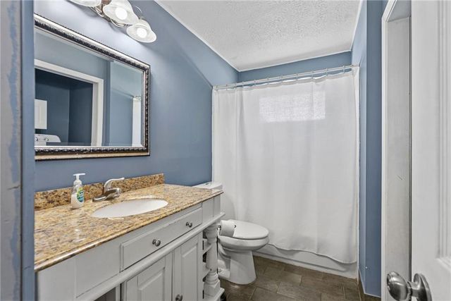 1600 SW 24th Street, Blue Springs, MO 64015
