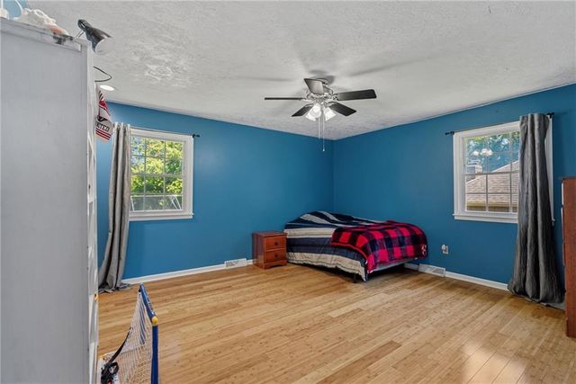 1600 SW 24th Street, Blue Springs, MO 64015