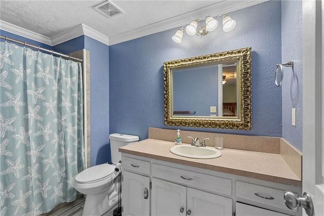 1600 SW 24th Street, Blue Springs, MO 64015