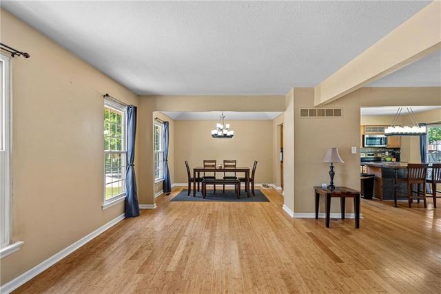 1600 SW 24th Street, Blue Springs, MO 64015