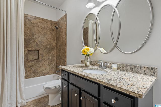 3957 HADDON CIRCLE, Hoover, AL 35226