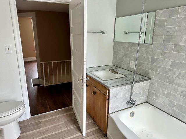 2128 Hoyt Street, Muskegon, MI 49444