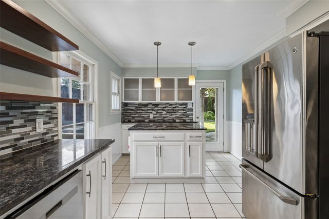 703 S Weatherred Drive, Richardson, TX 75080
