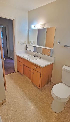 3072 Alta Mesa Drive, Redding, CA 96002