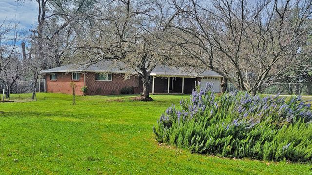 3072 Alta Mesa Drive, Redding, CA 96002