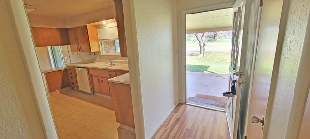 3072 Alta Mesa Drive, Redding, CA 96002