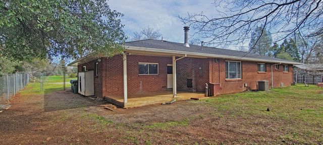 3072 Alta Mesa Drive, Redding, CA 96002