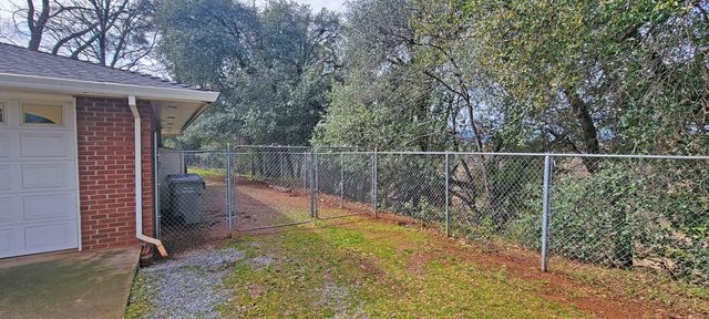 3072 Alta Mesa Drive, Redding, CA 96002