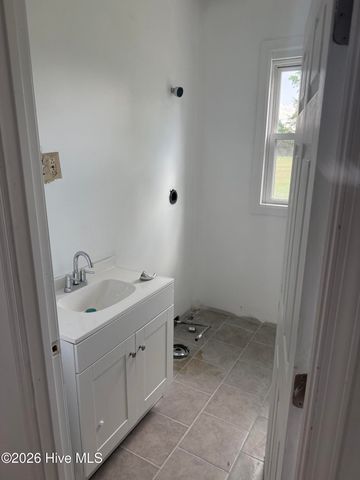 421 Perry Street, Elizabeth City, NC 27909
