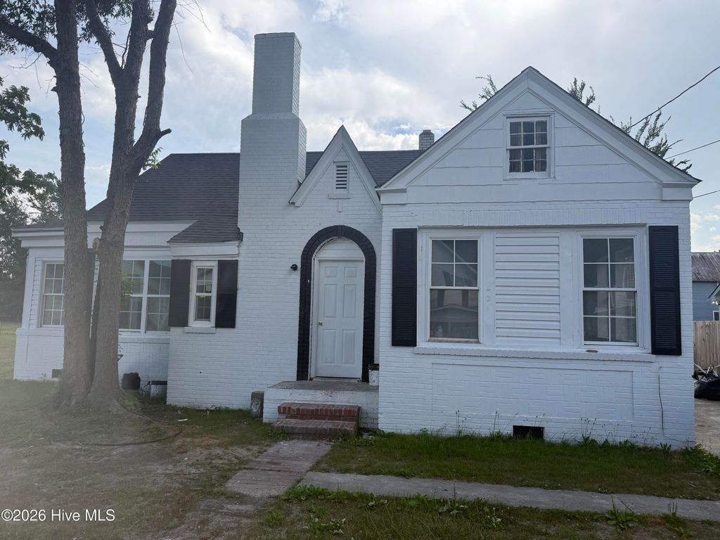 421 Perry Street, Elizabeth City, NC 27909