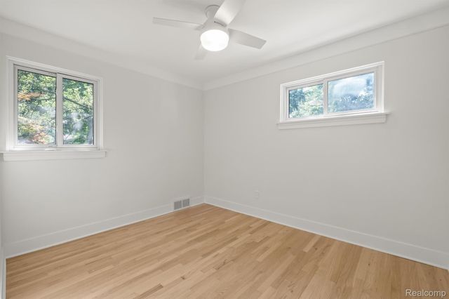 23007 Frederick Avenue, Farmington, MI 48336