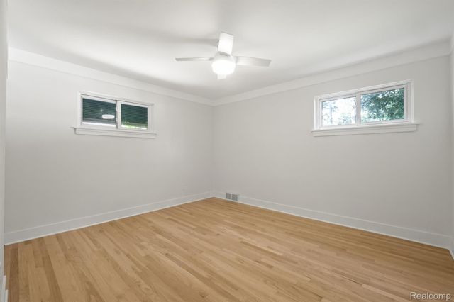 23007 Frederick Avenue, Farmington, MI 48336