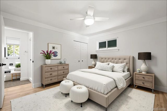 23007 Frederick Avenue, Farmington, MI 48336