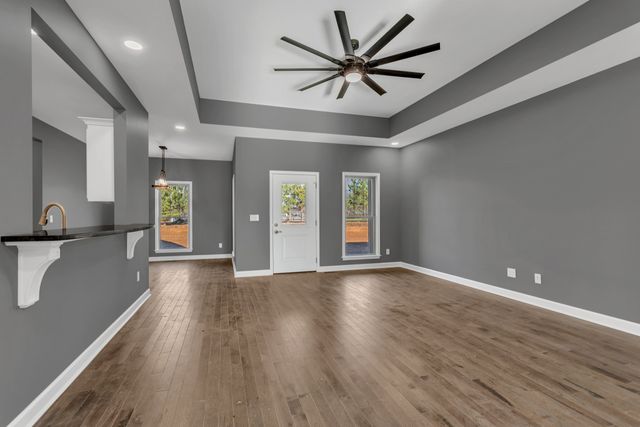 30 Shire Ct, Leoma, TN 38468