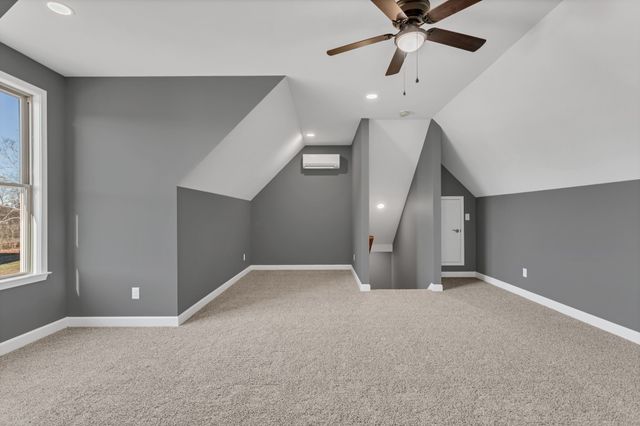 30 Shire Ct, Leoma, TN 38468