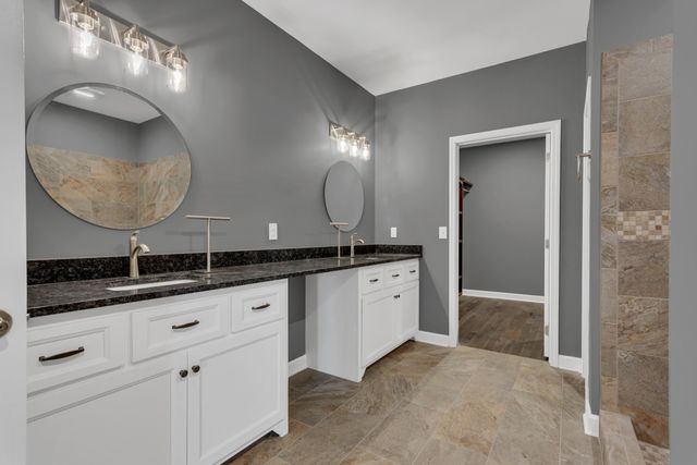 30 Shire Ct, Leoma, TN 38468