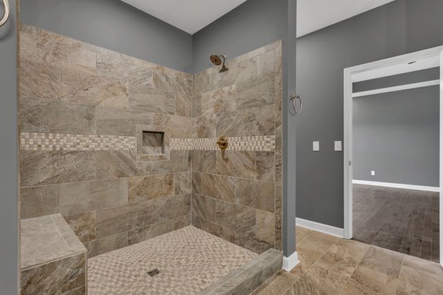 30 Shire Ct, Leoma, TN 38468