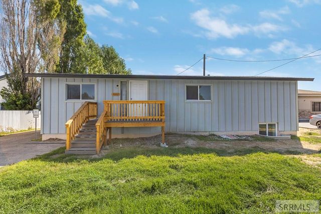 4660 Hawthorne Avenue, Chubbuck, ID 83202