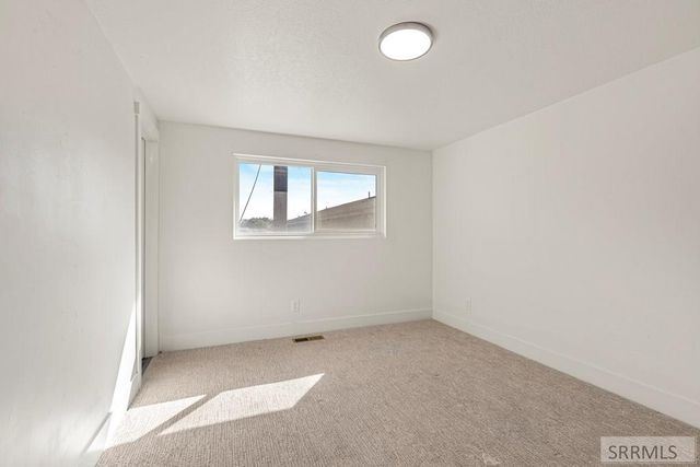 4660 Hawthorne Avenue, Chubbuck, ID 83202