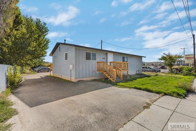 4660 Hawthorne Avenue, Chubbuck, ID 83202