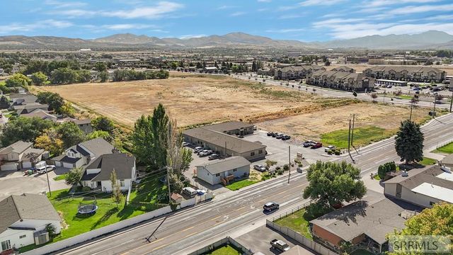 4660 Hawthorne Avenue, Chubbuck, ID 83202