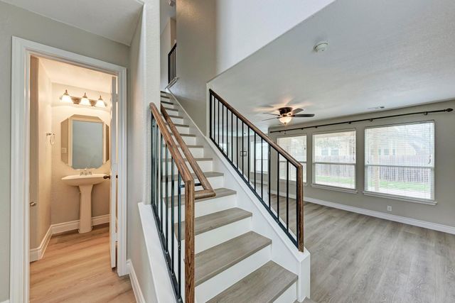 8708 Wood Stork DR, Austin, TX 78729