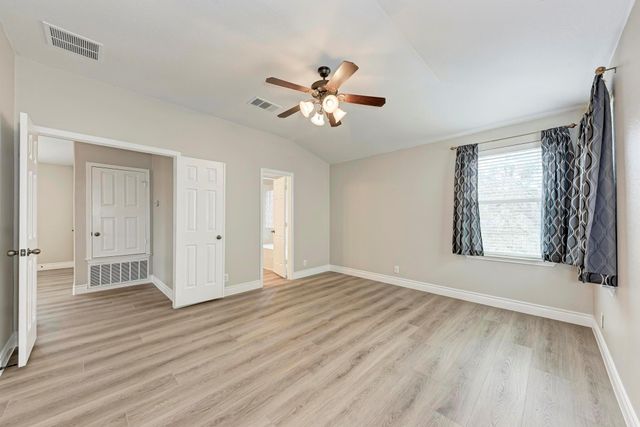 8708 Wood Stork DR, Austin, TX 78729