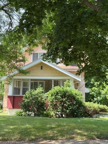 2001 Cartier Street, Flint, MI 48504
