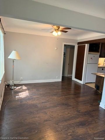 2001 Cartier Street, Flint, MI 48504