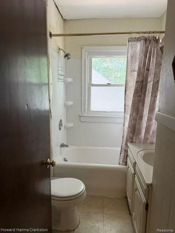 2001 Cartier Street, Flint, MI 48504