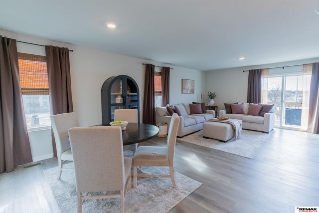 10818 S 178th Street, Omaha, NE 68136