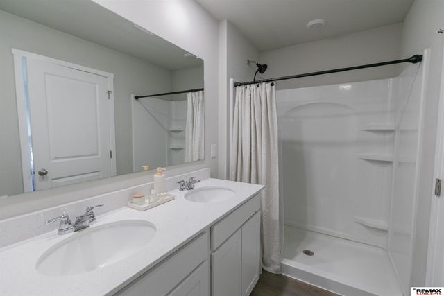 10818 S 178th Street, Omaha, NE 68136