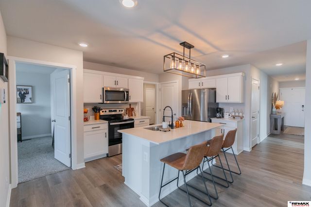 10818 S 178th Street, Omaha, NE 68136