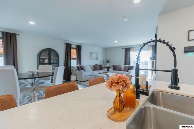 10818 S 178th Street, Omaha, NE 68136