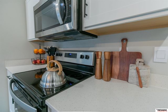 10818 S 178th Street, Omaha, NE 68136