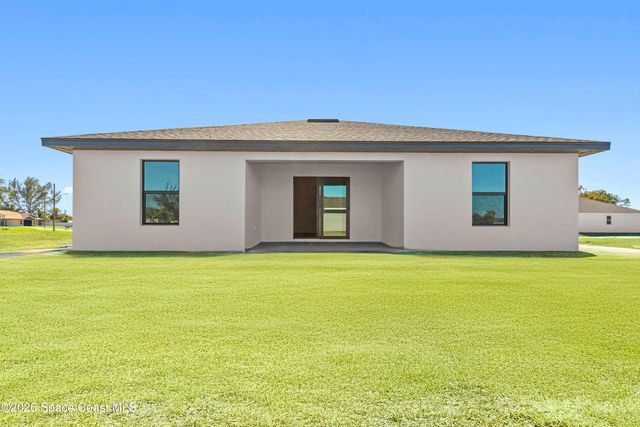 792 Geary Street SW, Palm Bay, FL 32908