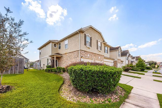 16030 Summerville Lake Drive, Tomball, TX 77377