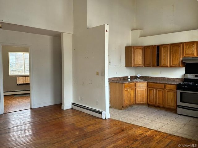 1987 Cruger Avenue, Bronx, NY 10462