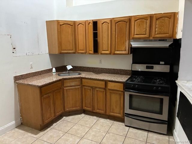 1987 Cruger Avenue, Bronx, NY 10462