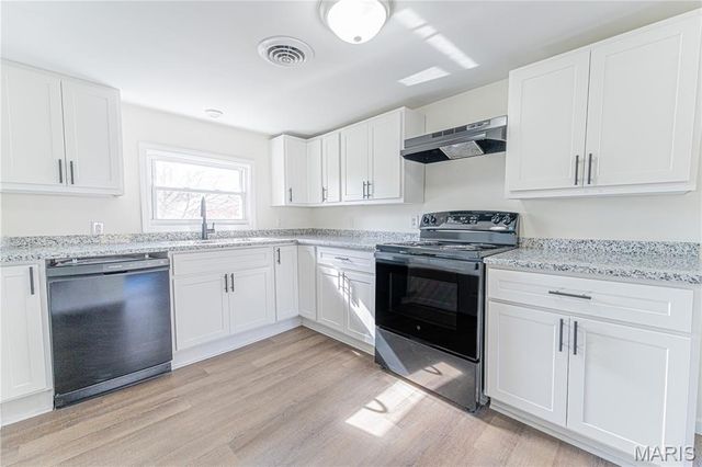 803 S 4th Street, De Soto, MO 63020