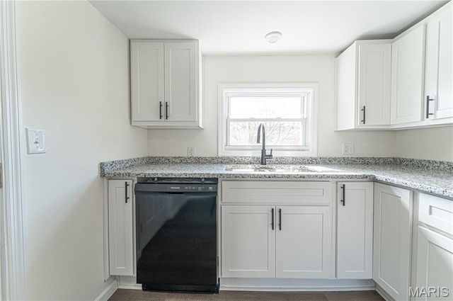 803 S 4th Street, De Soto, MO 63020