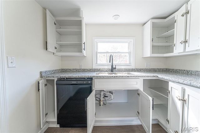 803 S 4th Street, De Soto, MO 63020